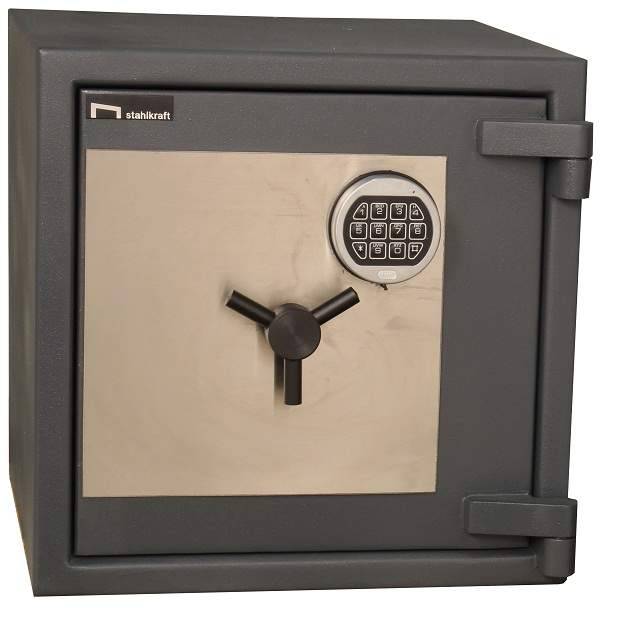 Огне-взломостойкий сейф Defender Pro 314 EL 